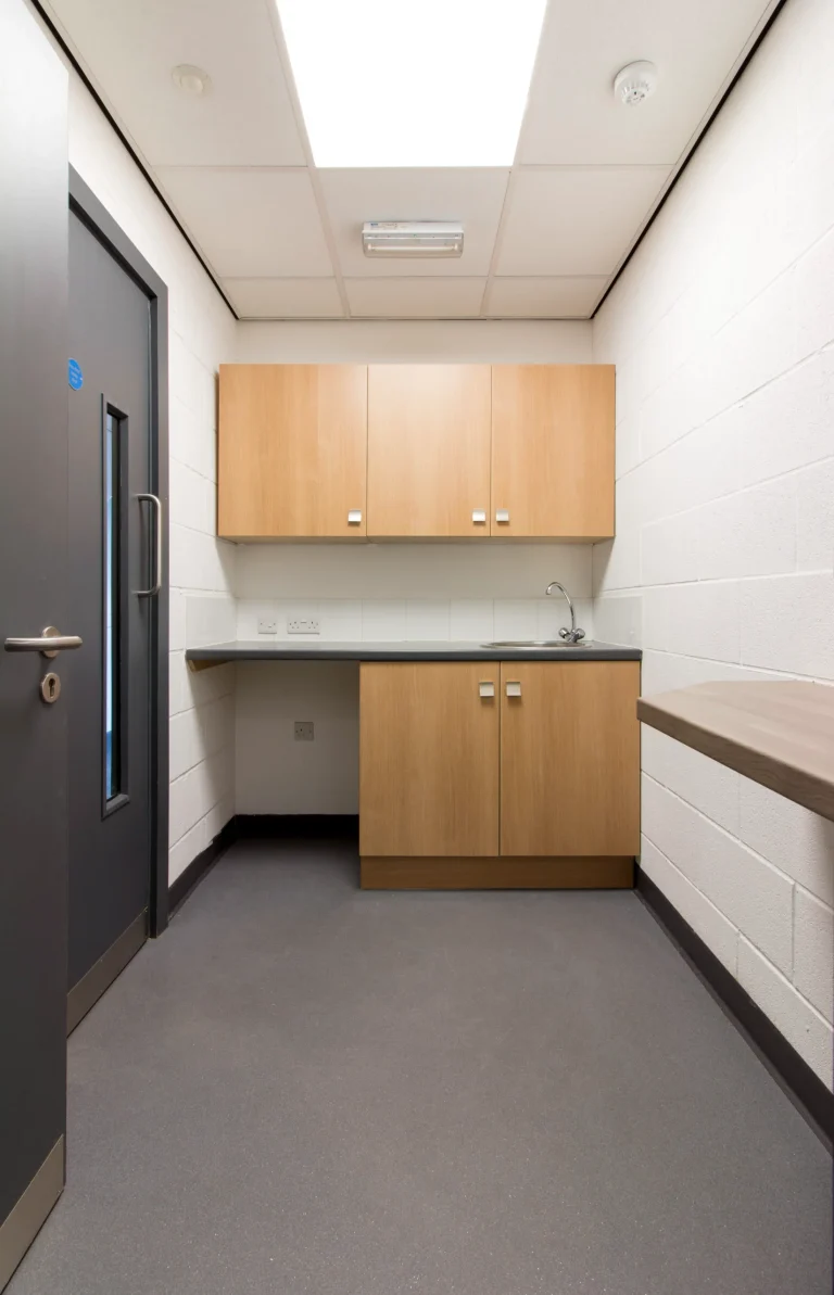 E11-Kitchen-scaled (1)